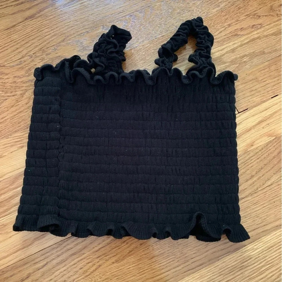 Reformation Black Smocked Cropped Tank Size Large - Picture 8 of 8